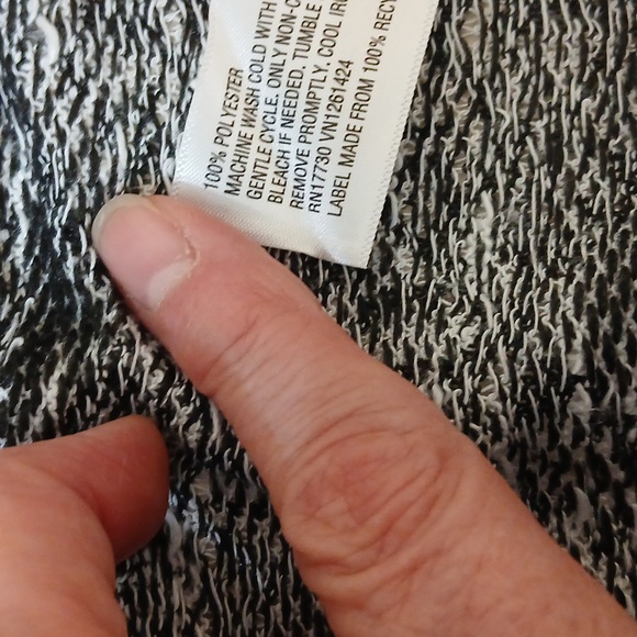 Xhilaration Black & White Open Front SweaterJacket - Picture 7 of 7